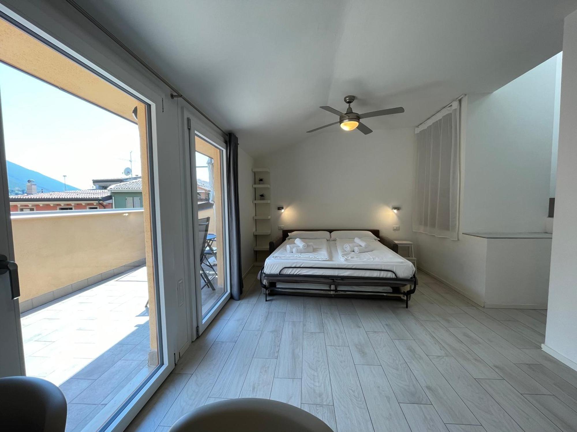 Ca Rita Apartments Мальчезине Экстерьер фото